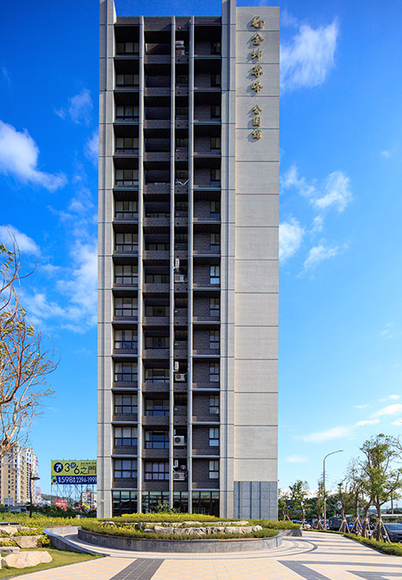 全坤尊峰公園館