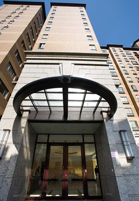 全球登峰-榮華區